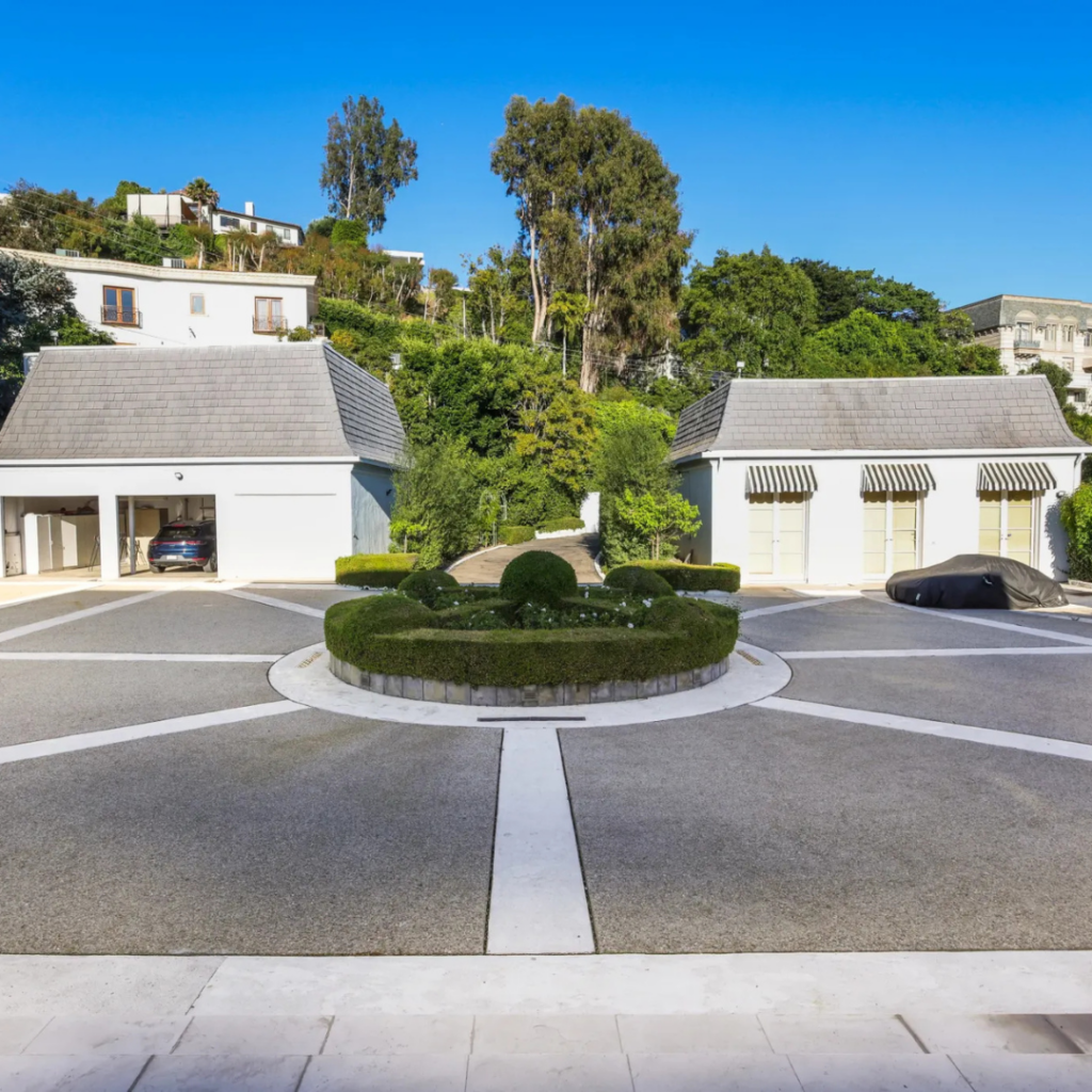 Circular driveway and manicured garden at the Beverly Hills estate, perfect for event arrivals and luxury valet experiences
